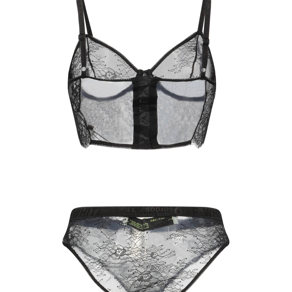 Black Lace Intimate Set - Picture 2 of 5